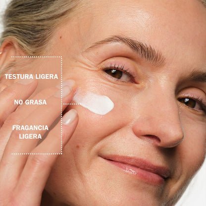 Olay Vitamin C Crema Facial de Día SPF30. Skincare Hidratante, Iluminador y Antimanchas con Protección Solar SPF30. Con Vitamina C y Niacinamida. Unifica e Hidrata. No Grasa, No Pegajosa. 50ml
